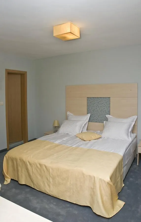 Hotel 4 Zona Sofia